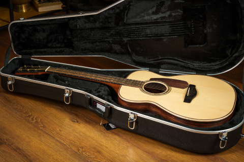 Antal Guitars OM