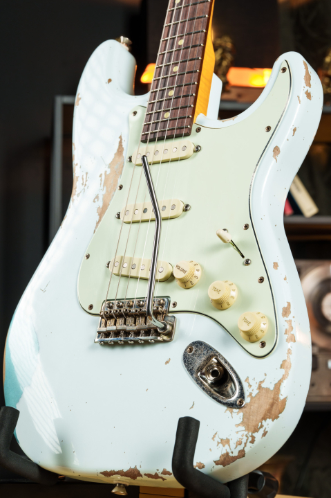 erhard-strat-relic_2200px-12.jpg