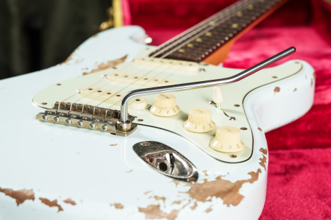 erhard-strat-relic_2200px-13.jpg